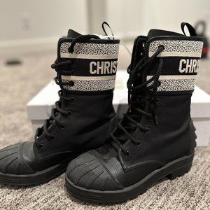 Dior boots, just wear once, mint condition